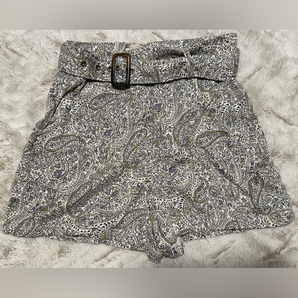Cynthia Rowley Bohemian Floral Paisley Shorts with Brown Belt - Picture 1 of 9